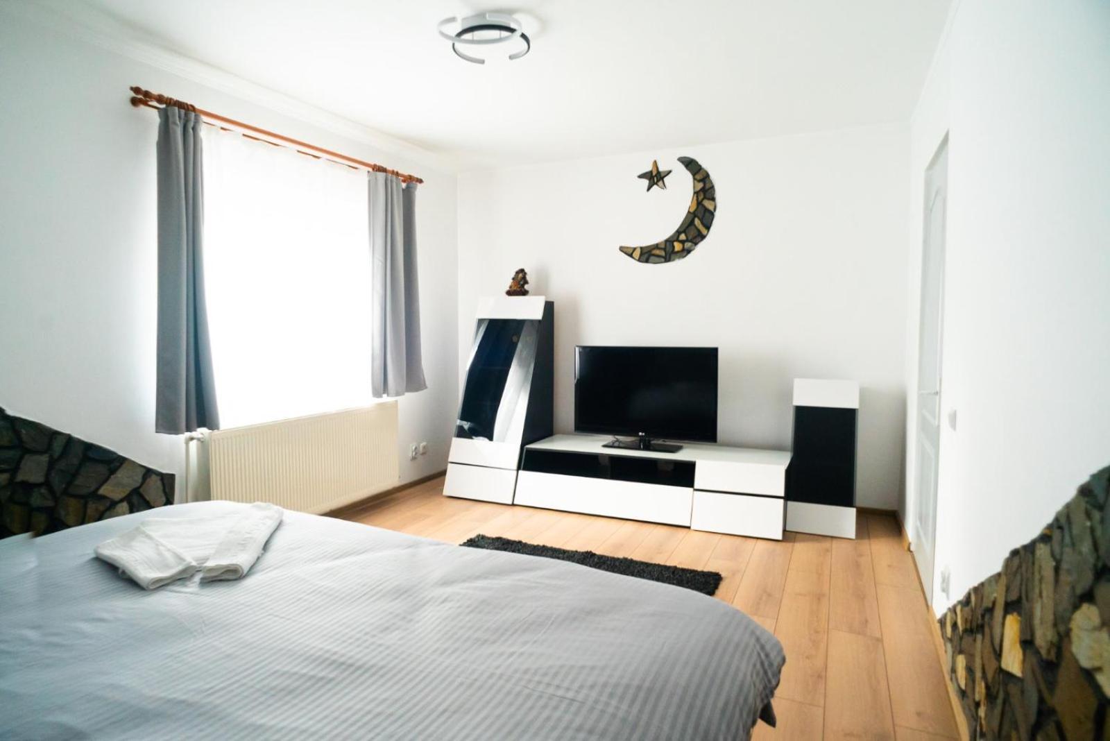 Apartament Dacul Hunedoara Luaran gambar