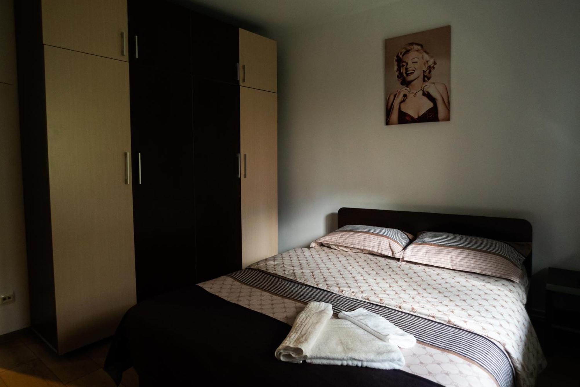 Apartament Dacul Hunedoara Luaran gambar