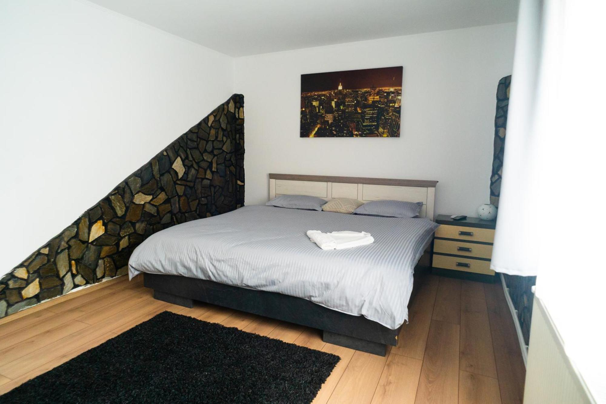 Apartament Dacul Hunedoara Luaran gambar