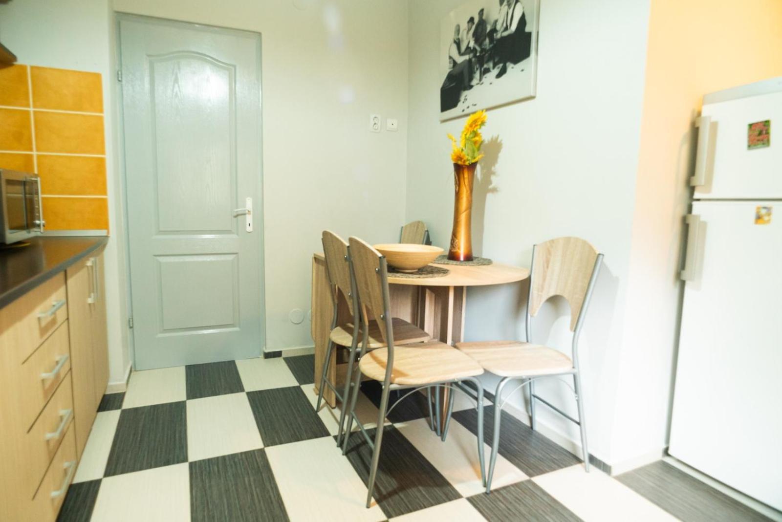 Apartament Dacul Hunedoara Bilik gambar